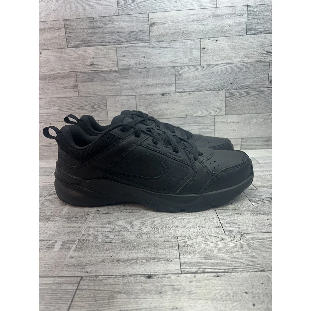 Nike‎ Air Monarch IV Shoes Mens Size 10.5 Training Leather DJ1196-001 Sneakers
